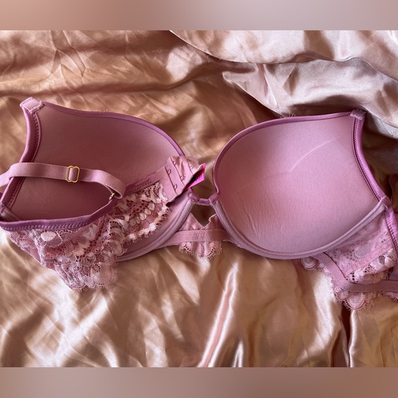 New LaSenza Bra - Picture 1 of 3